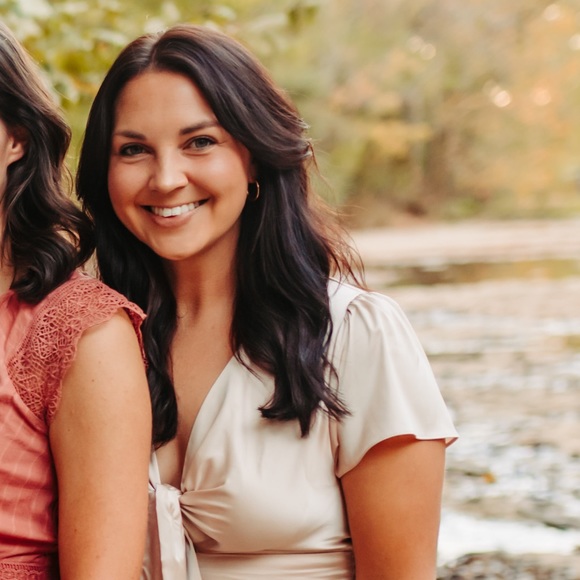 Meet your Posher, Haley - Picture 1 of 1